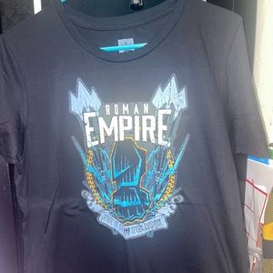 Woman’s XL WWE Roman Reigns T-shirt